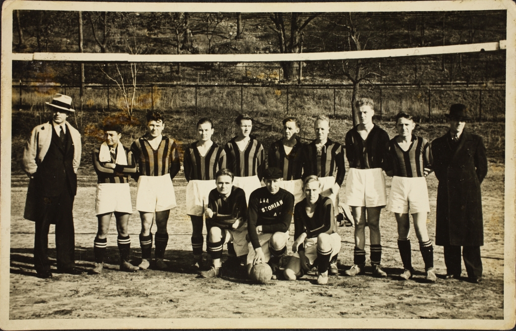 ERAF.9595.1.19.28. New Yorgi Eesti Töölisklubi spordiringi jalgpallimeeskond. 1936. a. 